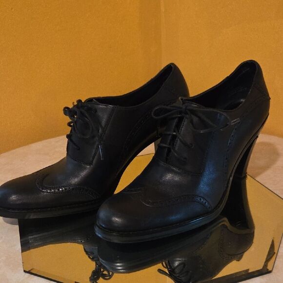 Chadwicks Black Ankle Booties - Picture 3 of 12